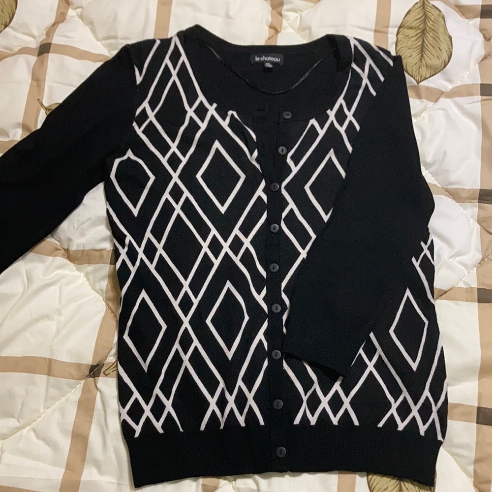 Selling Le Chateau 3/4 sleeved cardigan